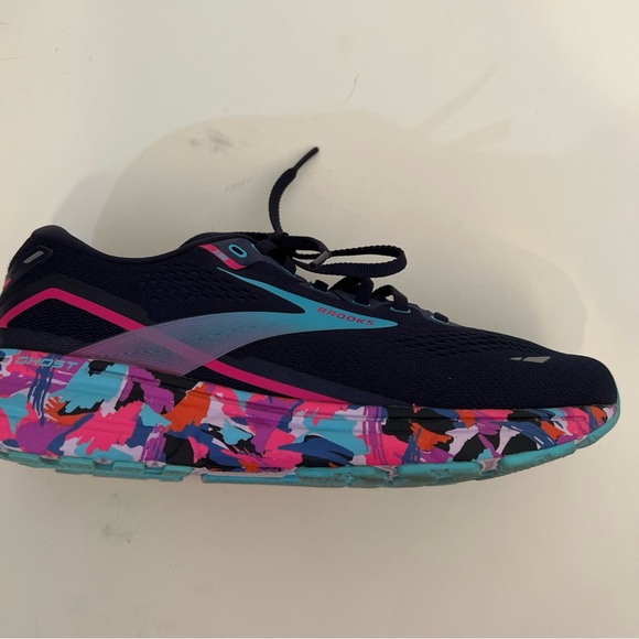 brooks ghost 15 women’s Athletic Shoes Sneakers 10 Wide Blue Pink Purple - Picture 11 of 13
